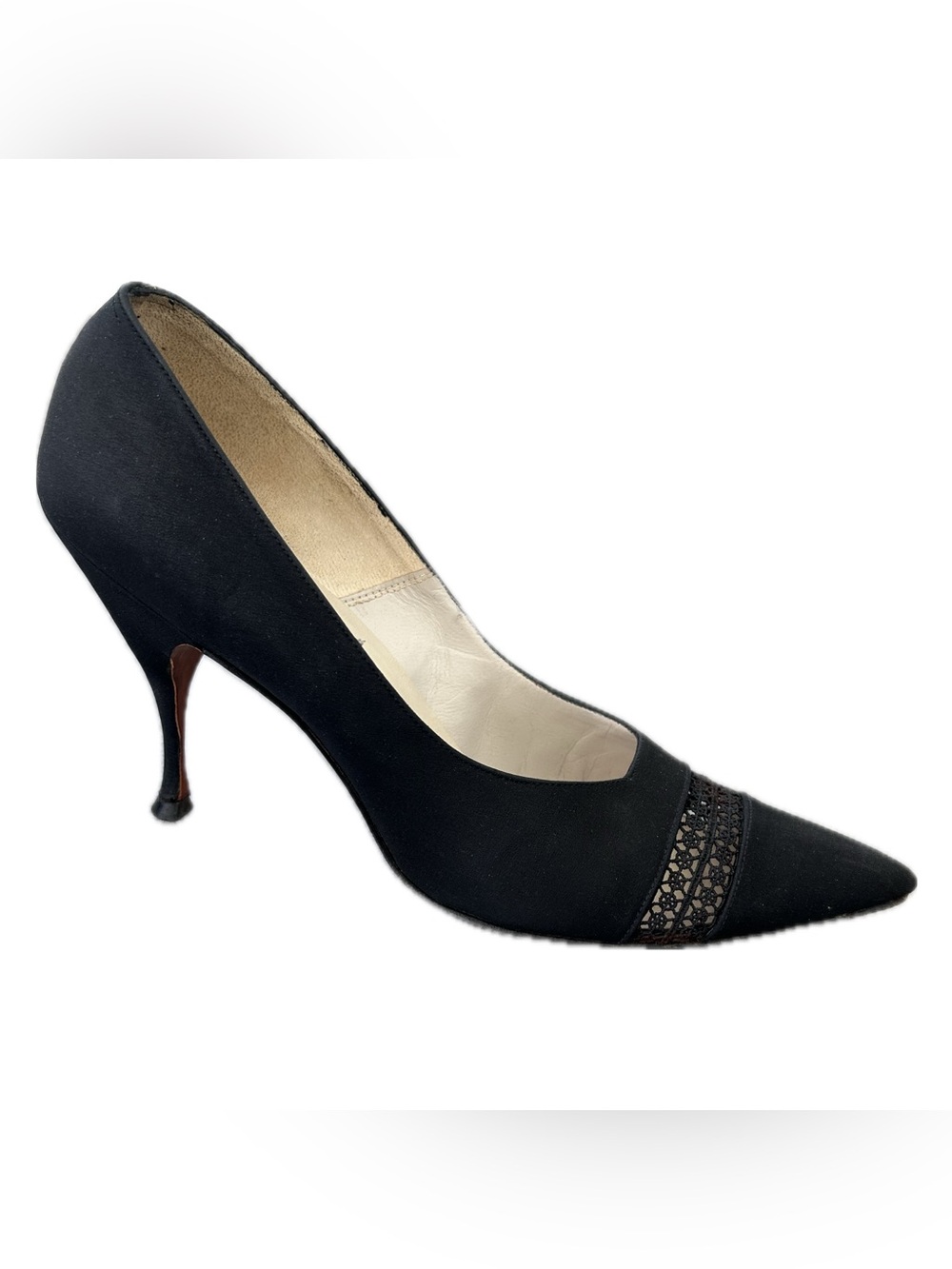 Bellissa Vintage Black Suede Pumps